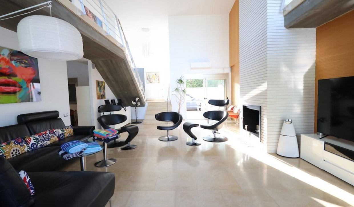 Resale - Villa - Orihuela Costa - Campoamor