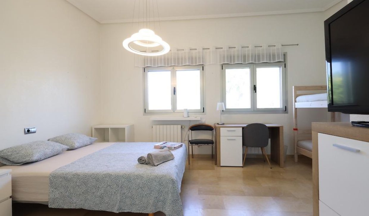 Resale - Villa - Orihuela Costa - Campoamor