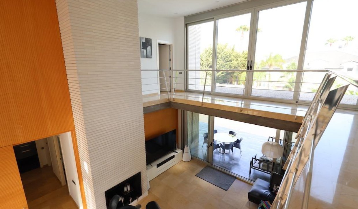 Resale - Villa - Orihuela Costa - Campoamor