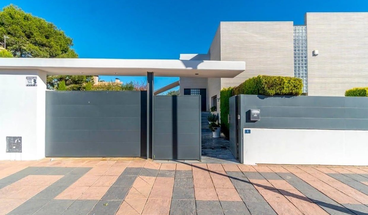 Resale - Villa - Orihuela Costa - Campoamor