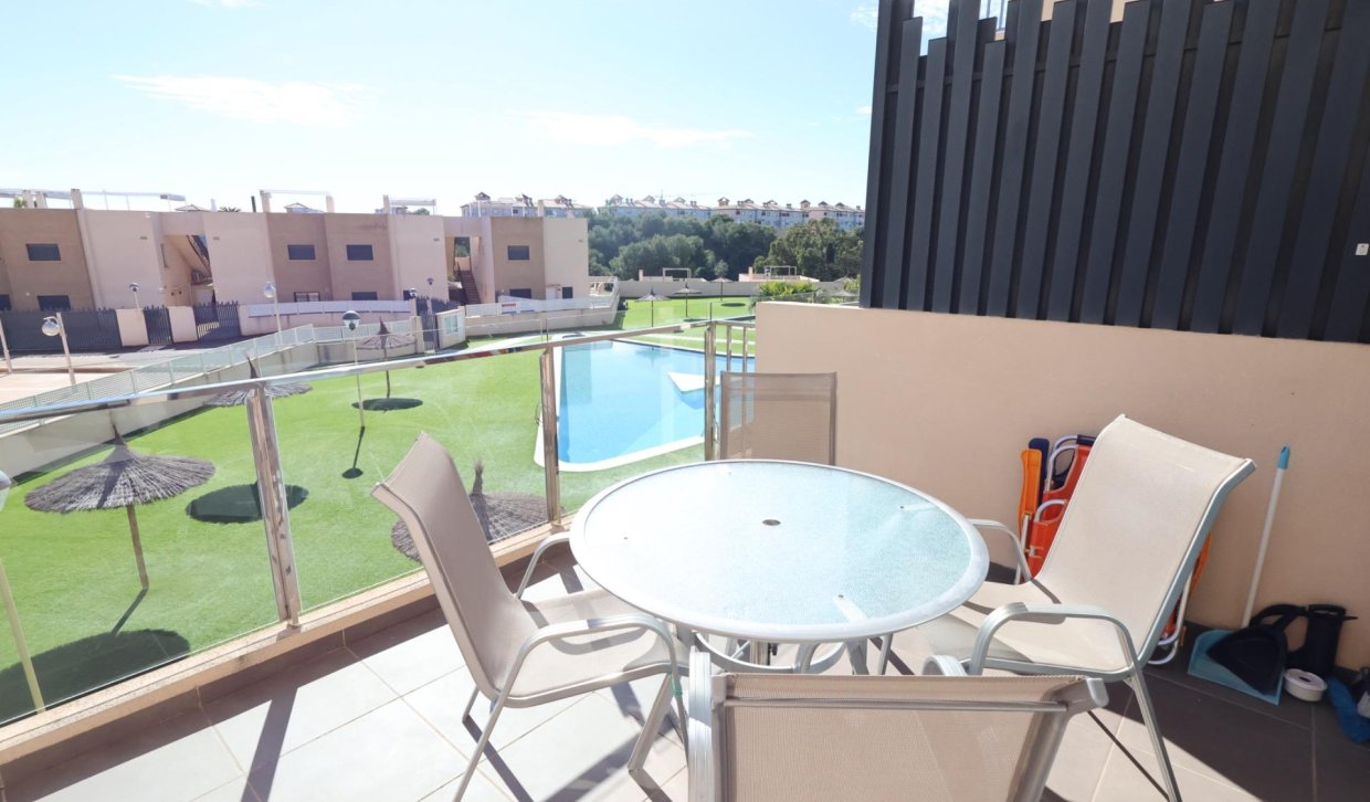 Segunda Mano - Apartamento  - Orihuela Costa - La Zenia