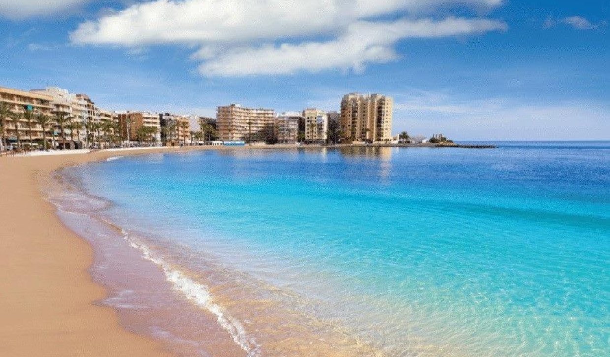 Obra nueva - Ático - Torrevieja - Centro