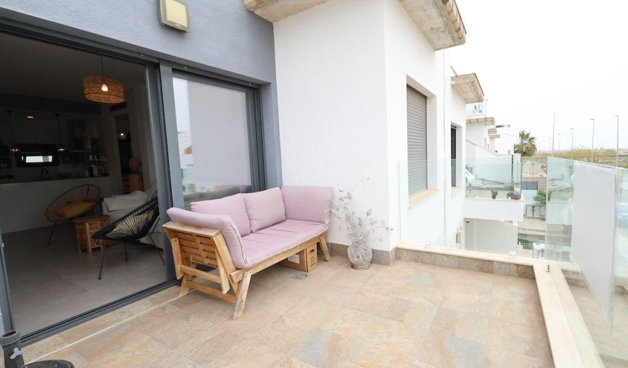 Resale - Upper floor bungalow - Pilar de la Horadada - Zona Pueblo