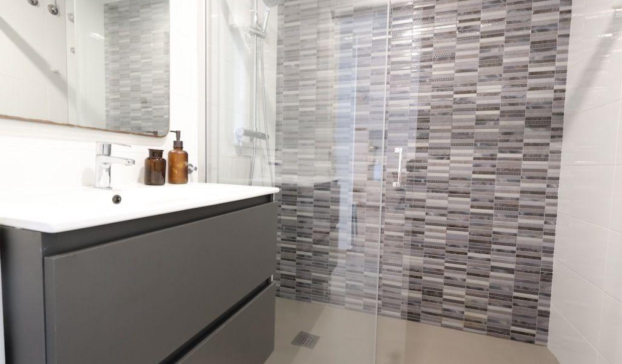 Resale - Upper floor bungalow - Pilar de la Horadada - Zona Pueblo