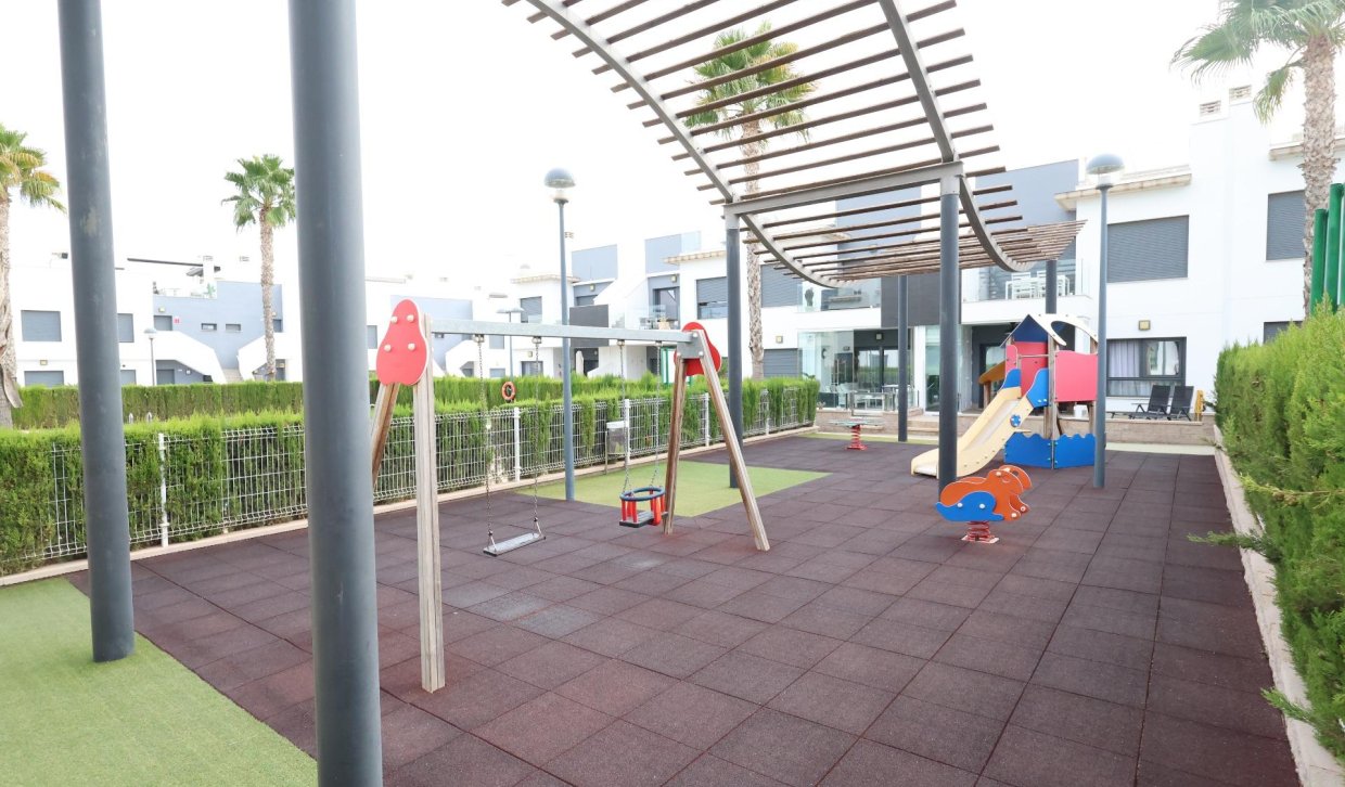 Resale - Upper floor bungalow - Pilar de la Horadada - Zona Pueblo