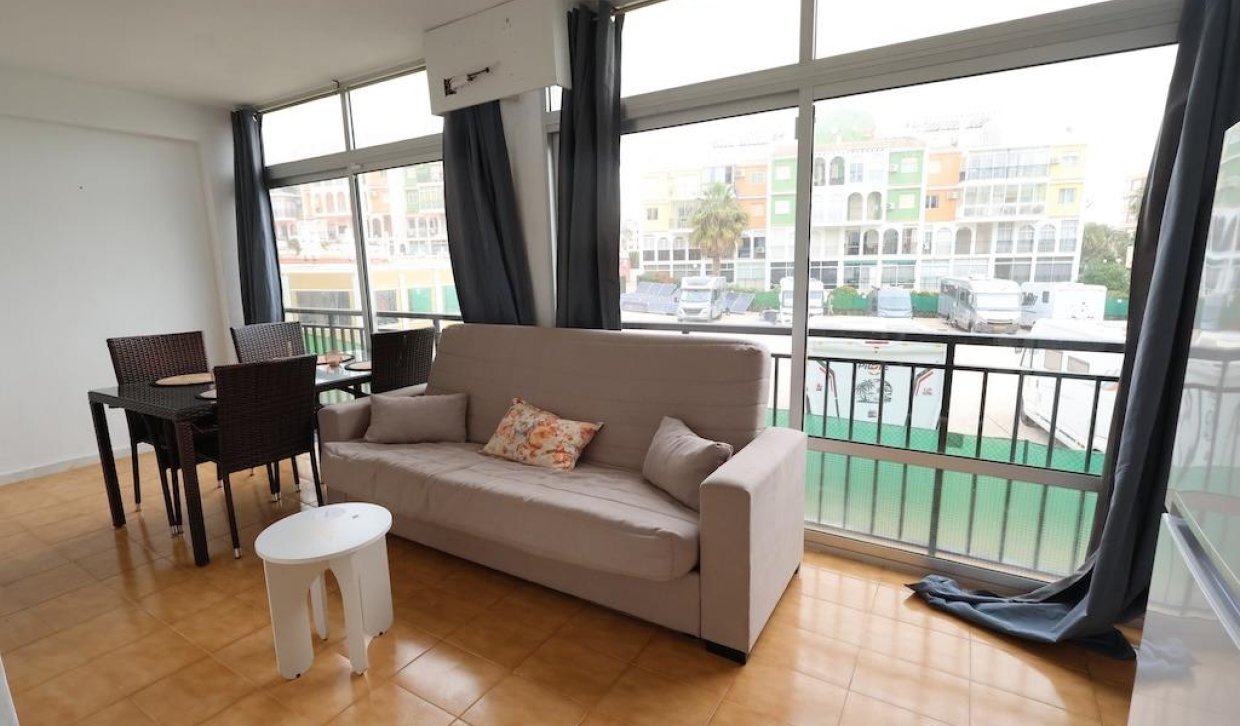 Resale - Apartment  - Torrevieja - La veleta