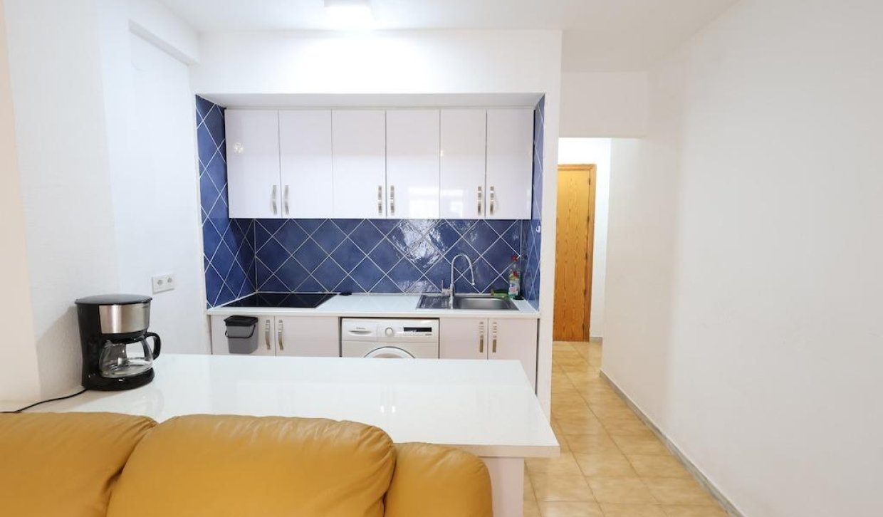 Resale - Apartment  - Torrevieja - La veleta
