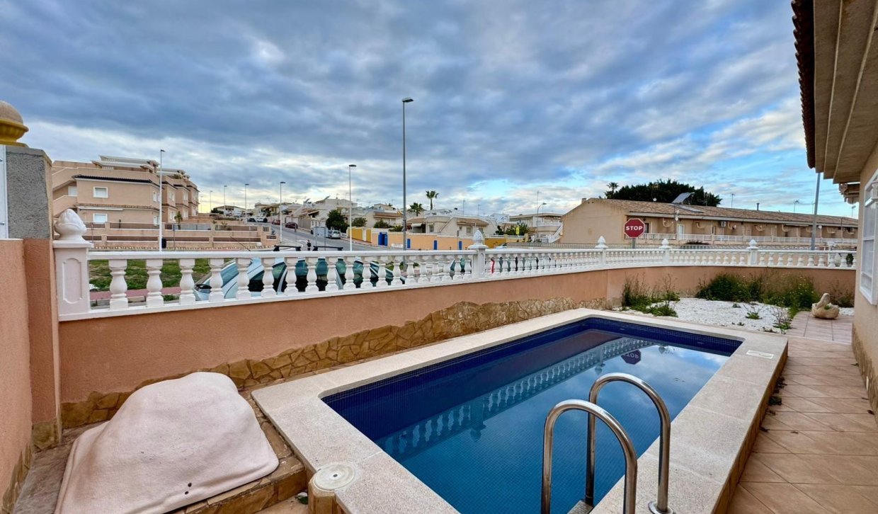 Segunda Mano - Chalet - Torrevieja - Los Balcones - Los Altos del Edén