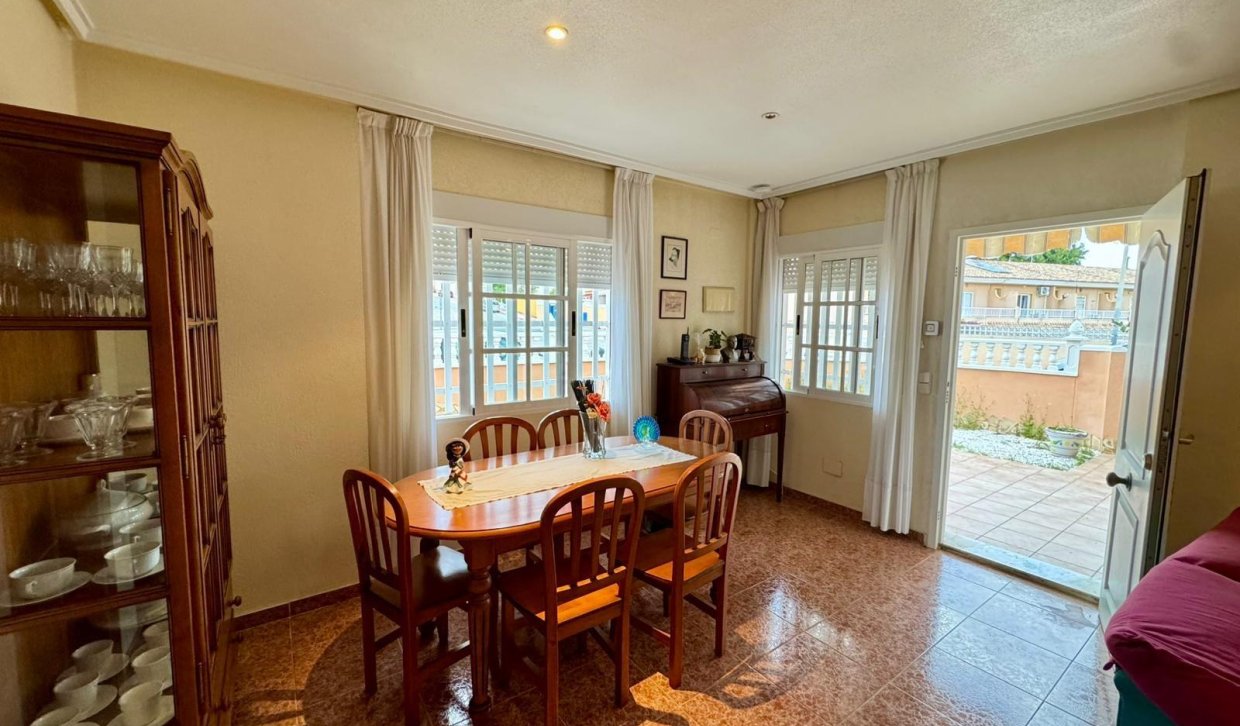 Segunda Mano - Chalet - Torrevieja - Los Balcones - Los Altos del Edén