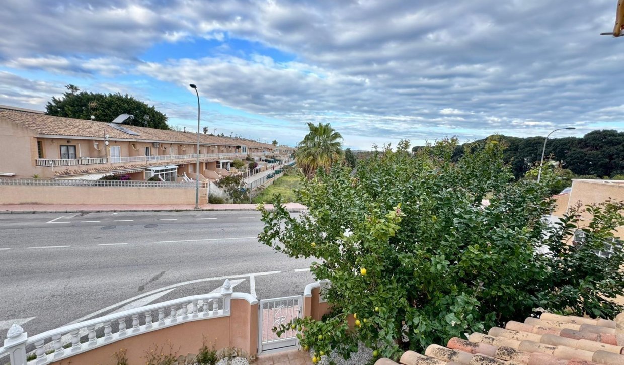 Segunda Mano - Chalet - Torrevieja - Los Balcones - Los Altos del Edén