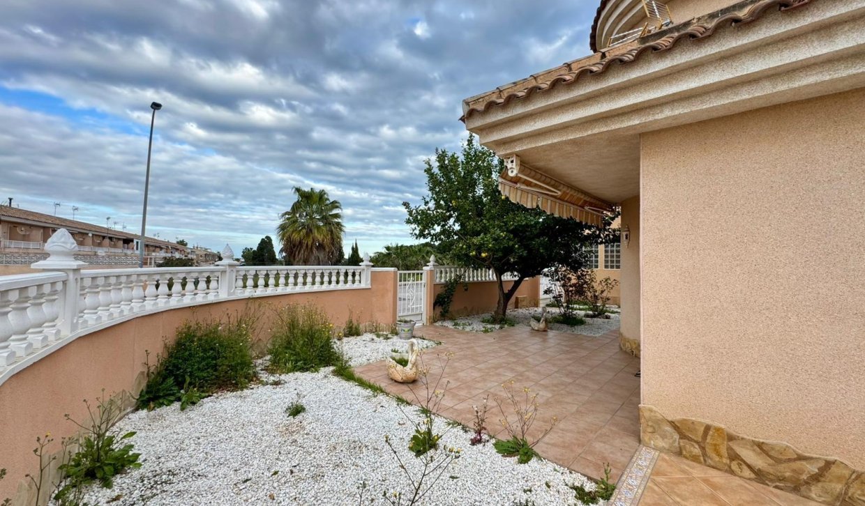 Segunda Mano - Chalet - Torrevieja - Los Balcones - Los Altos del Edén
