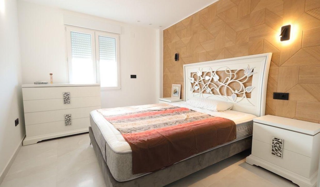 Resale - Apartment  - Pilar de la Horadada - Zona Pueblo