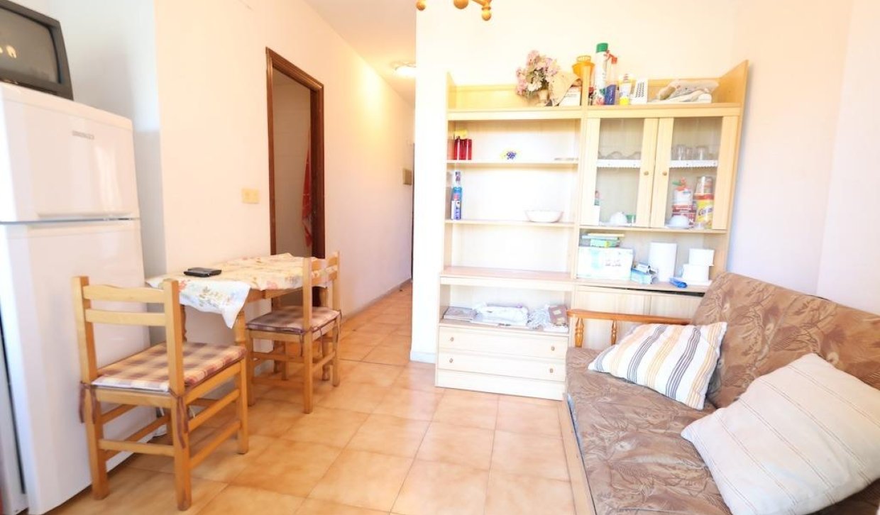 Segunda Mano - Apartamento  - Torrevieja - La Mata pueblo