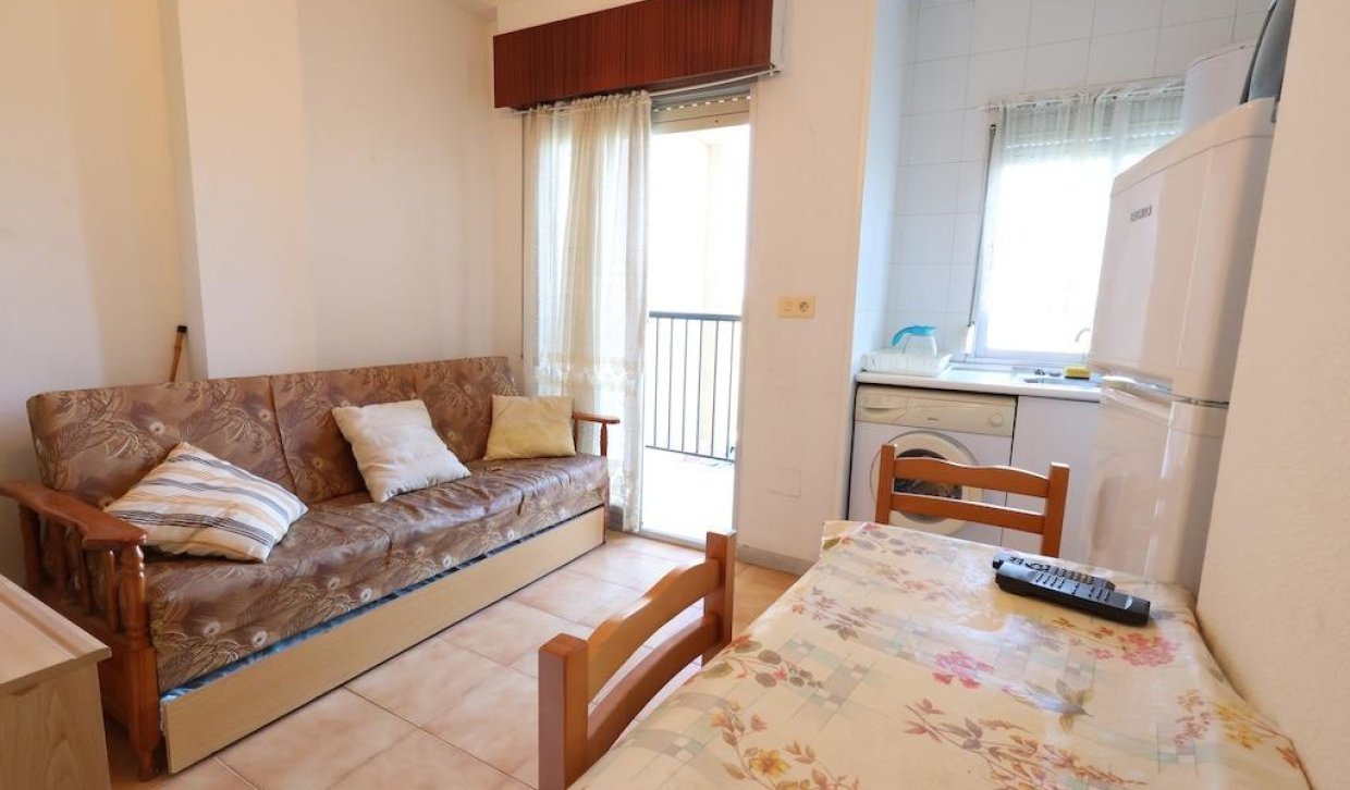 Segunda Mano - Apartamento  - Torrevieja - La Mata pueblo