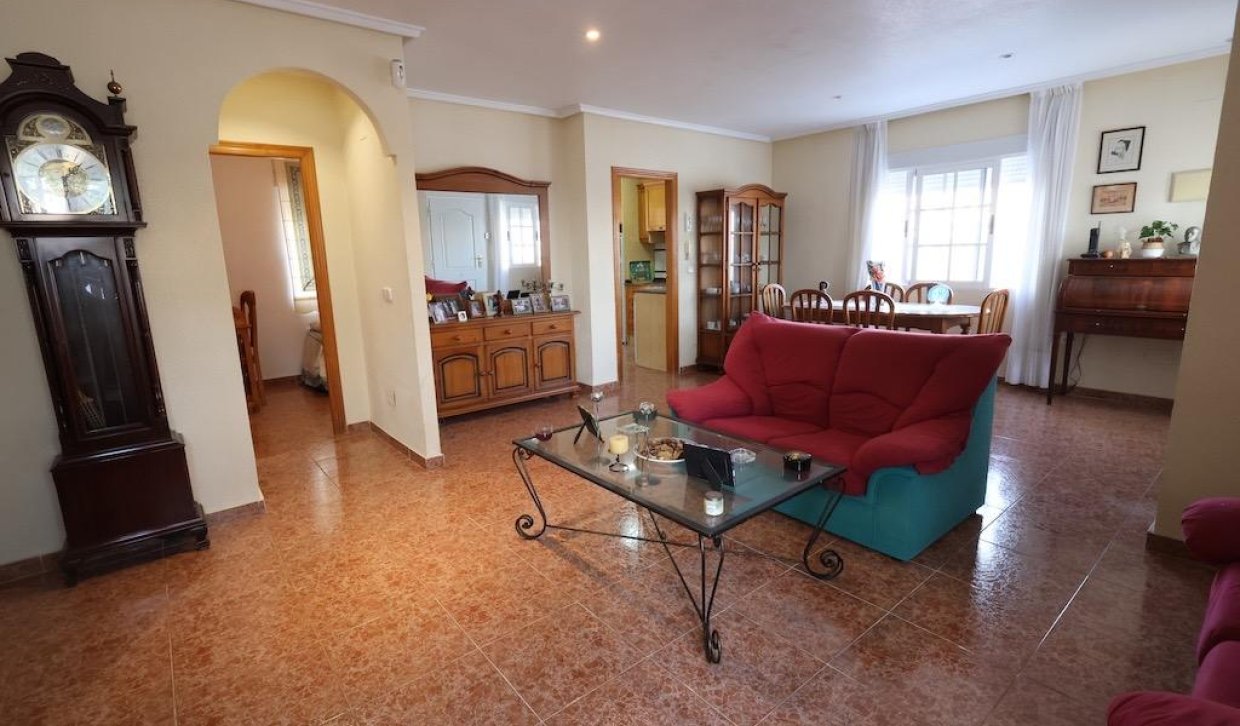 Resale - Chalet - Torrevieja - Los Balcones - Los Altos del Edén