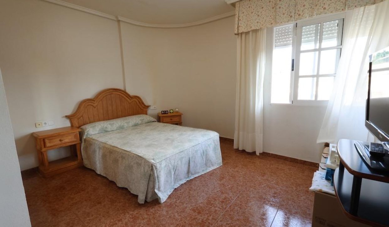 Resale - Chalet - Torrevieja - Los Balcones - Los Altos del Edén