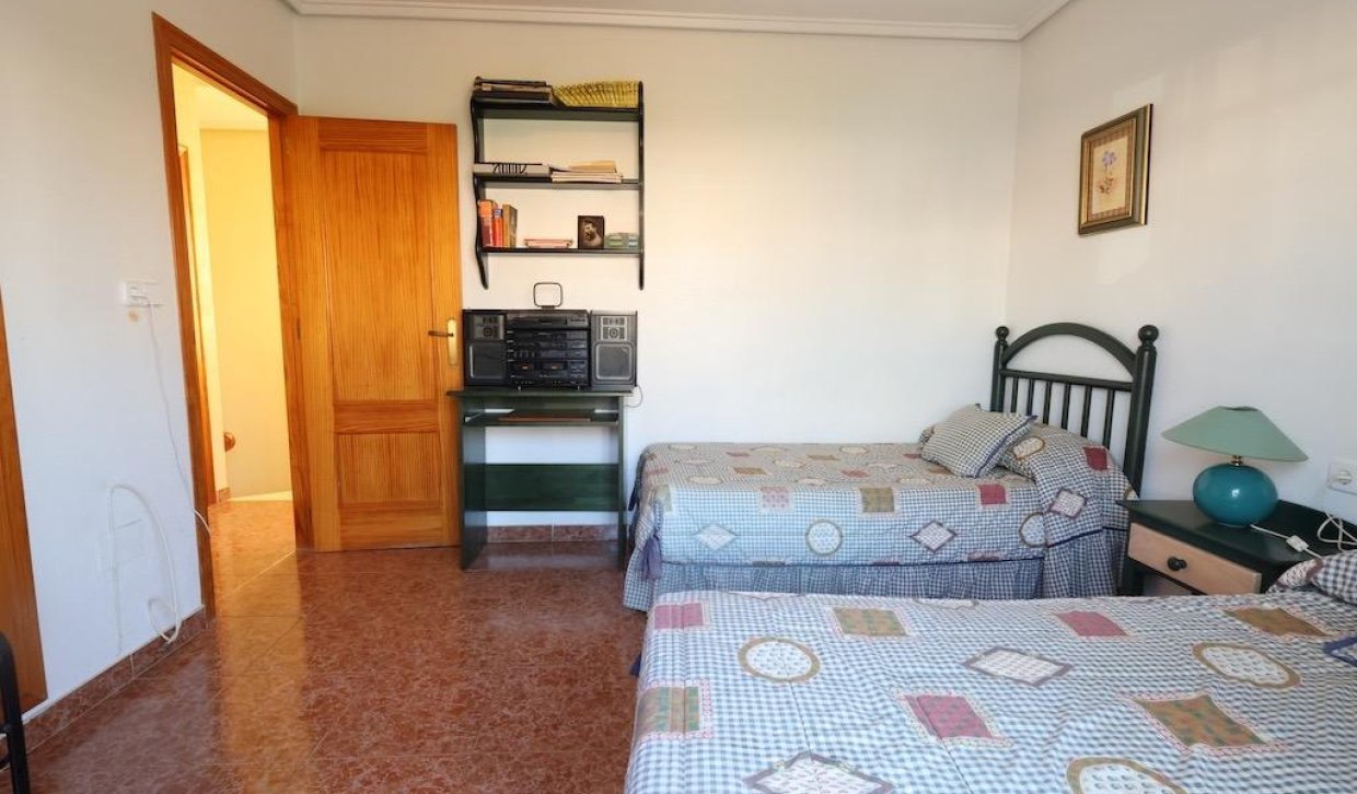 Resale - Chalet - Torrevieja - Los Balcones - Los Altos del Edén