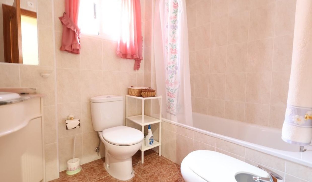 Resale - Chalet - Torrevieja - Los Balcones - Los Altos del Edén