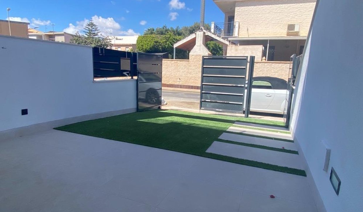 Nouvelle construction - Bungalow - San Pedro del Pinatar - El Salero