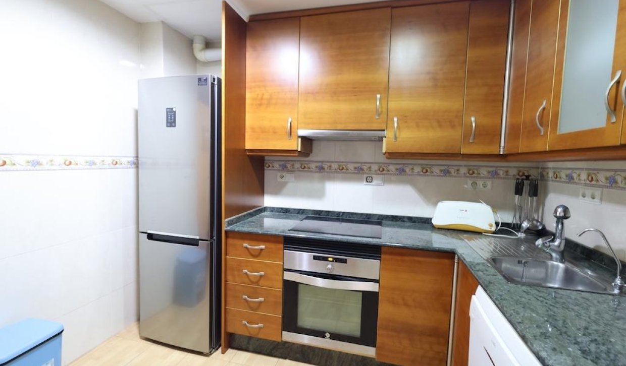Resale - Apartment  - Torrevieja - Acequion