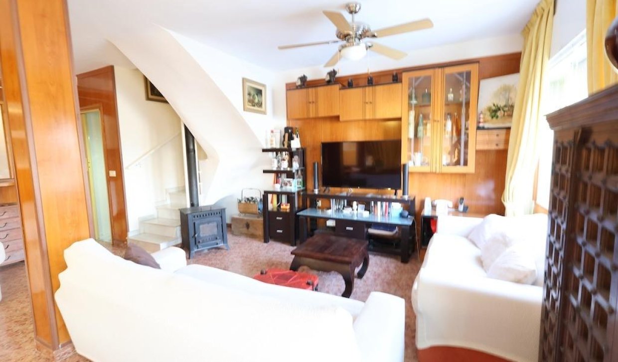 Resale - semi-detached house - Torrevieja - Torretas