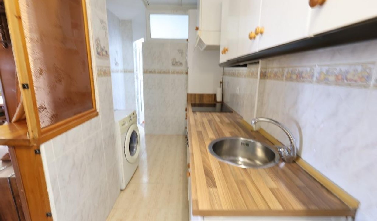 Resale - semi-detached house - Torrevieja - Torretas