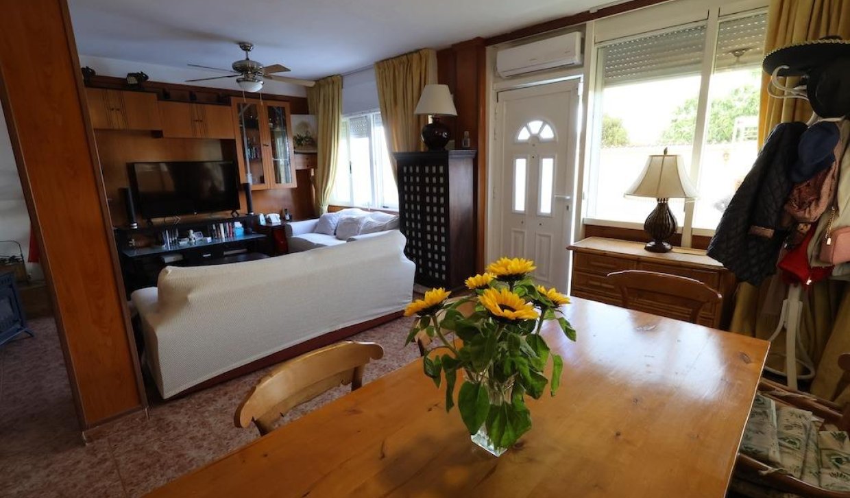 Resale - semi-detached house - Torrevieja - Torretas