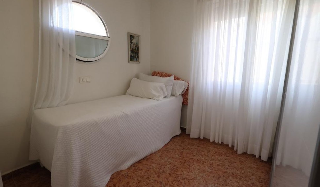 Resale - semi-detached house - Torrevieja - Torretas