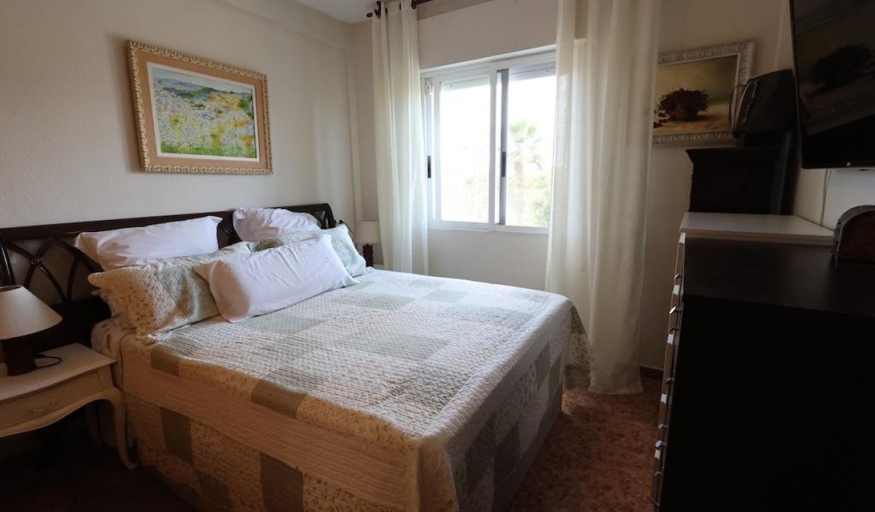 Resale - semi-detached house - Torrevieja - Torretas