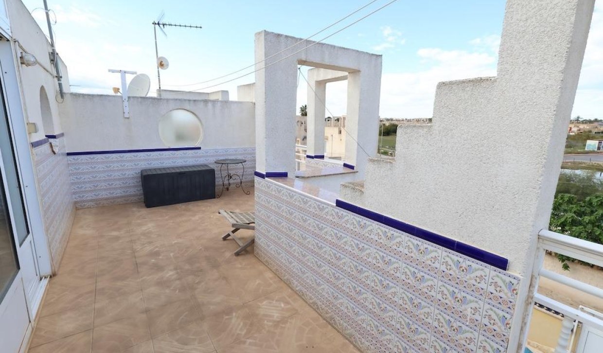 Resale - semi-detached house - Torrevieja - Torretas