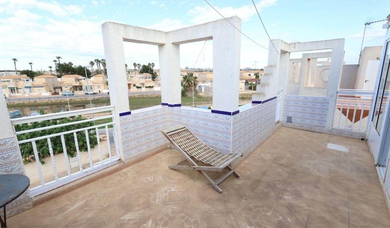Resale - semi-detached house - Torrevieja - Torretas
