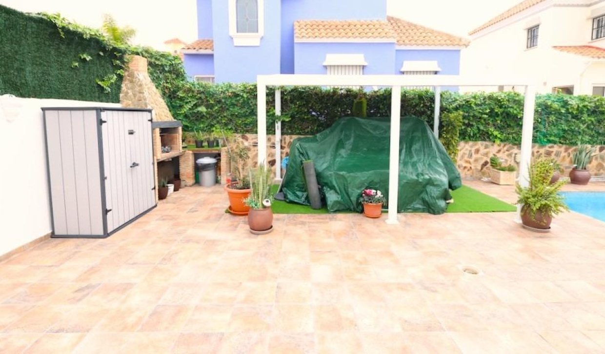 Segunda Mano - Villa - San Miguel de Salinas - Las filipinas