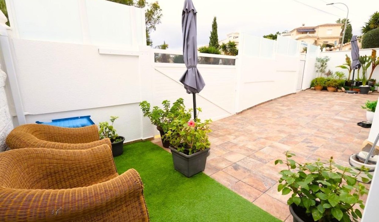 Segunda Mano - Villa - San Miguel de Salinas - Las filipinas