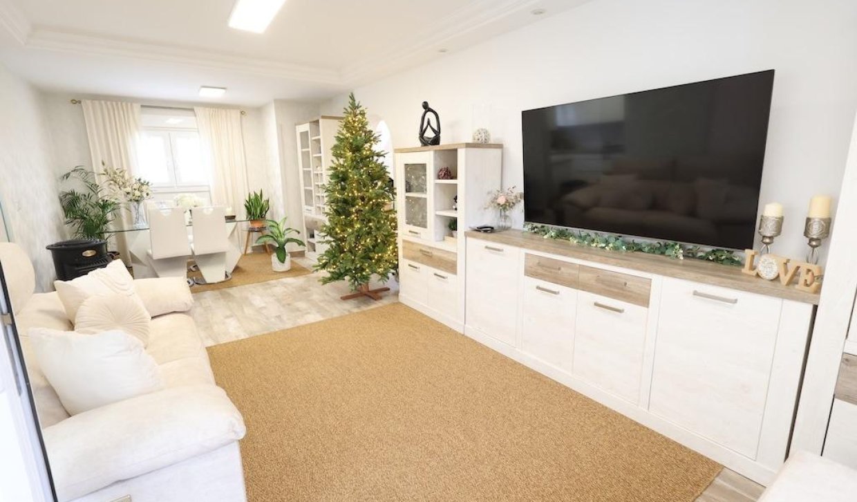 Segunda Mano - Villa - San Miguel de Salinas - Las filipinas