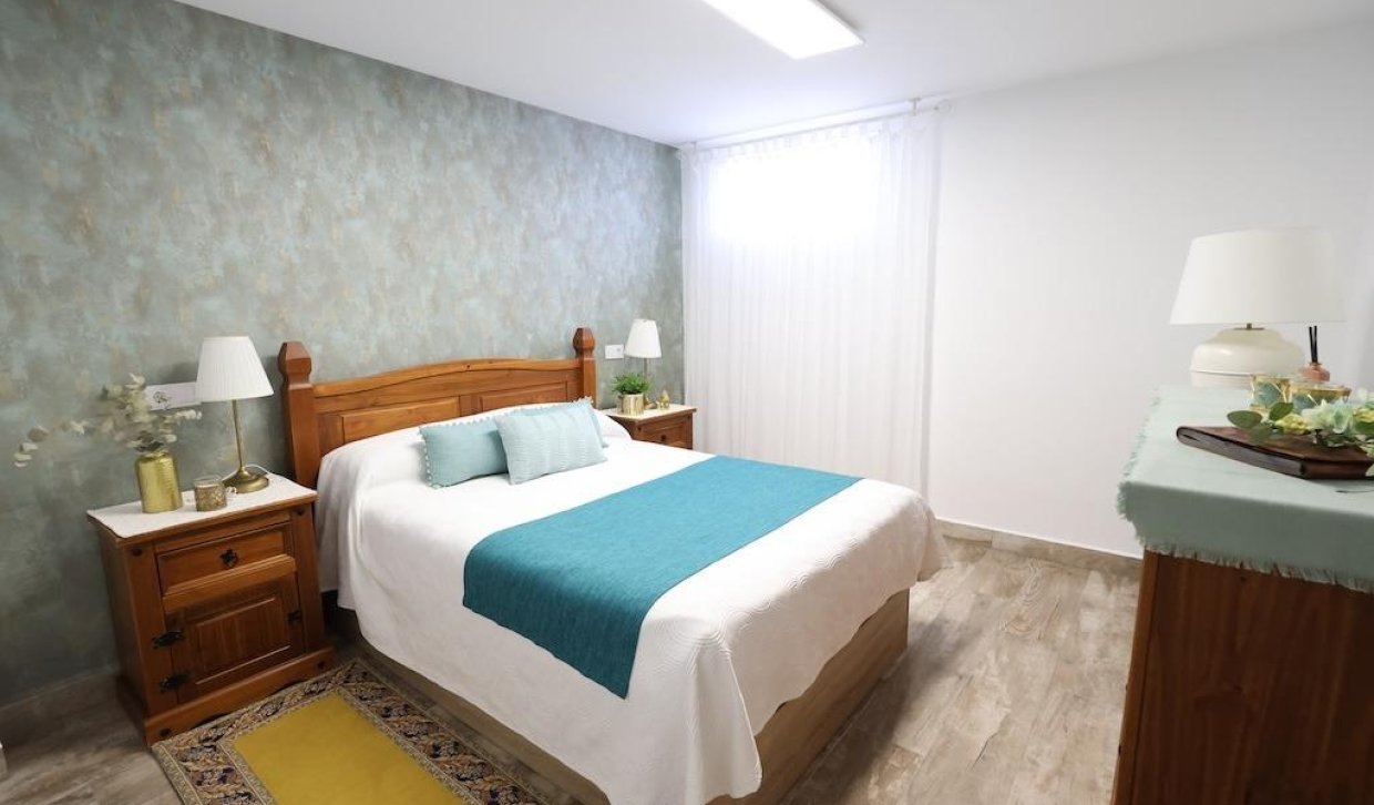 Segunda Mano - Villa - San Miguel de Salinas - Las filipinas