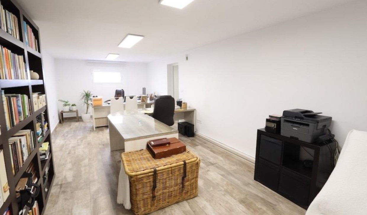 Segunda Mano - Villa - San Miguel de Salinas - Las filipinas