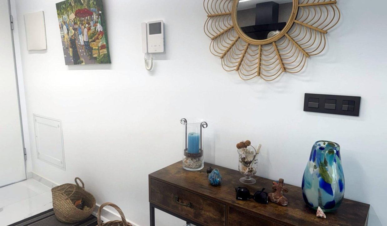Resale - Upper floor bungalow - Guardamar del Segura - EL RASO