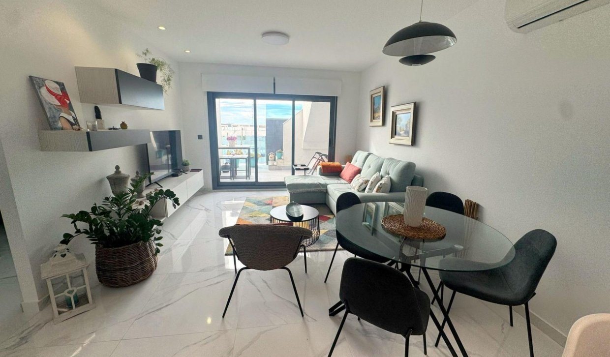 Resale - Upper floor bungalow - Guardamar del Segura - EL RASO