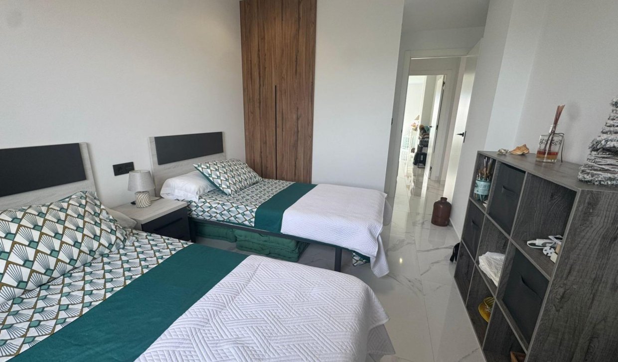 Resale - Upper floor bungalow - Guardamar del Segura - EL RASO