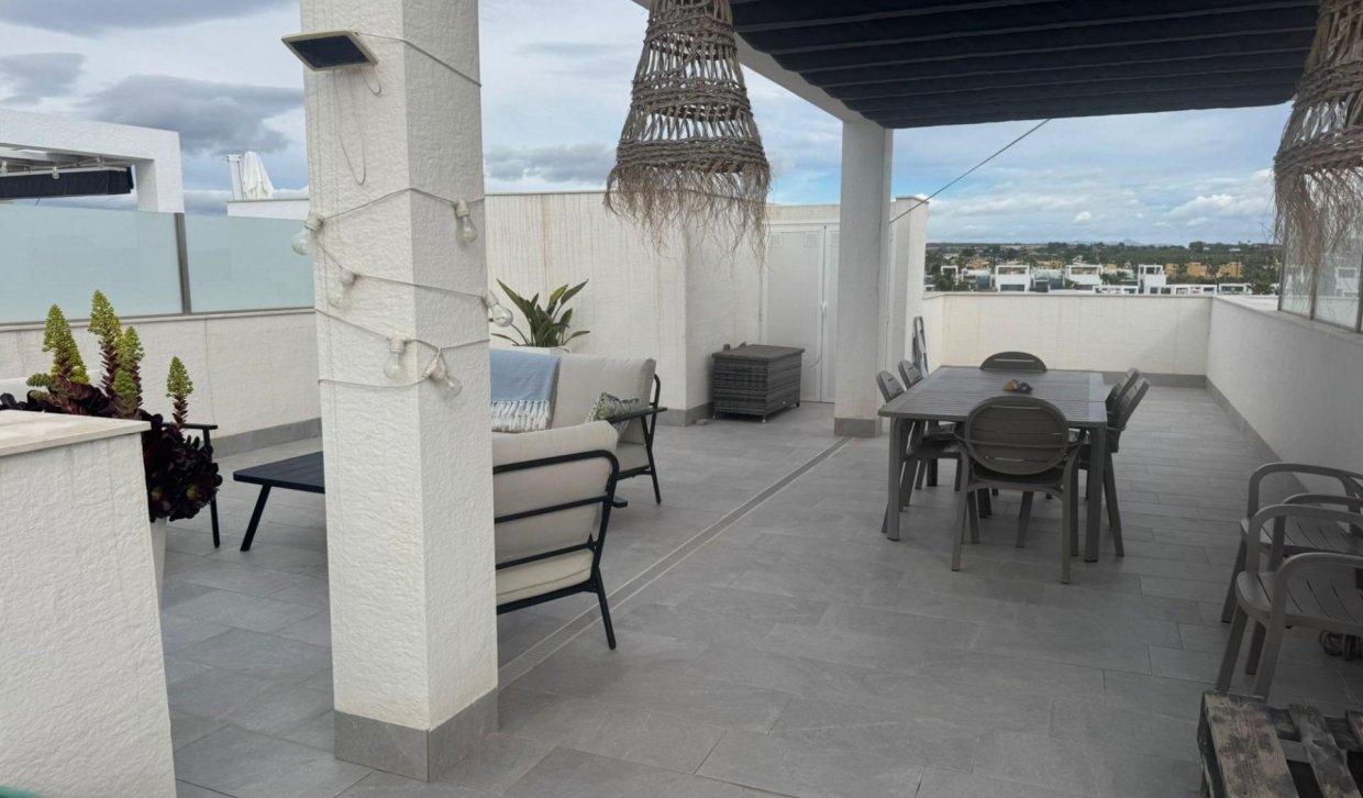 Resale - Upper floor bungalow - Guardamar del Segura - EL RASO