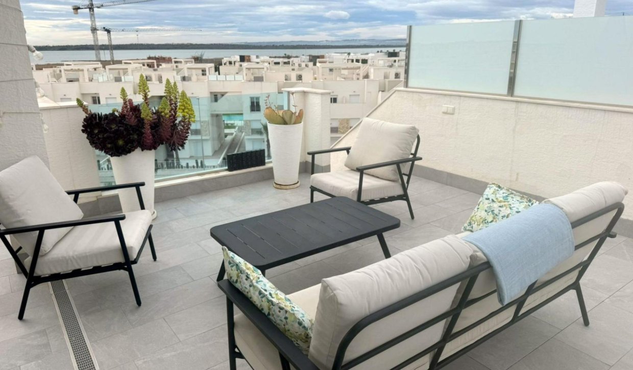 Resale - Upper floor bungalow - Guardamar del Segura - EL RASO