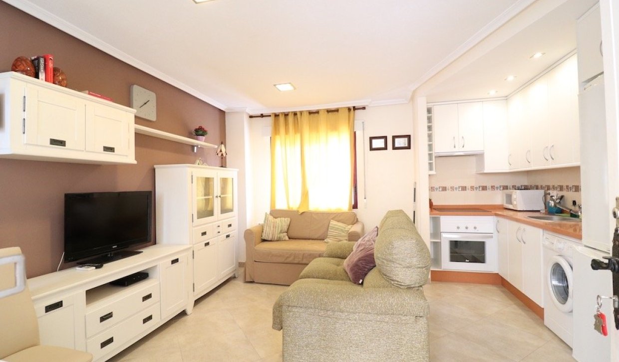 Alquiler - Apartamento  - Torrevieja - La Mata