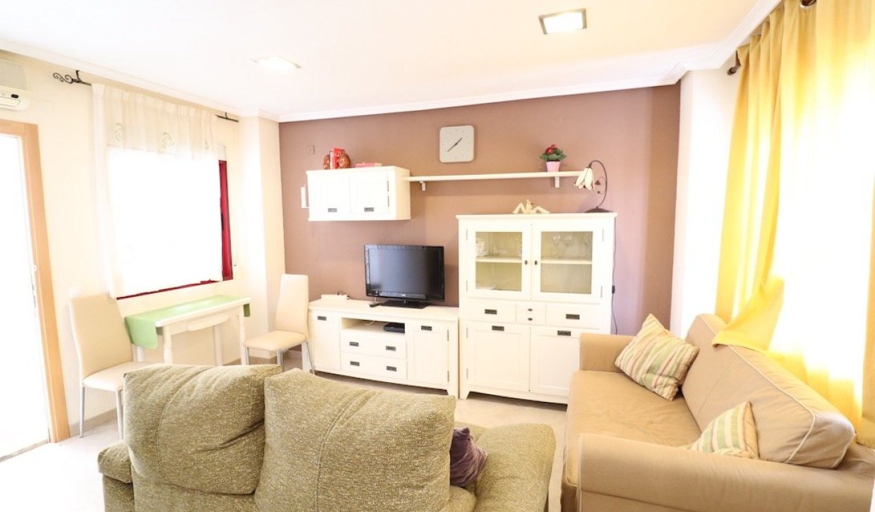 Alquiler - Apartamento  - Torrevieja - La Mata