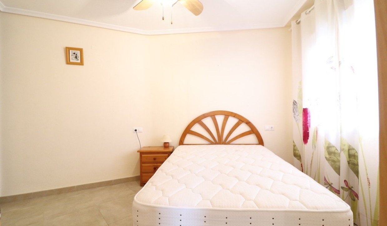Alquiler - Apartamento  - Torrevieja - La Mata