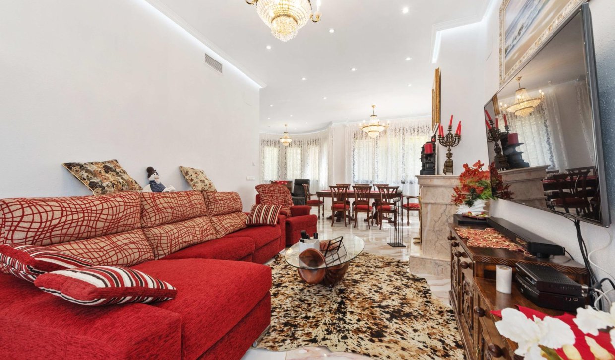 Odsprzedaż - Villa - Orihuela Costa - Campoamor