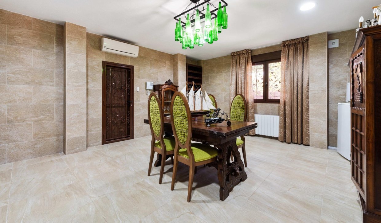 Odsprzedaż - Villa - Orihuela Costa - Campoamor