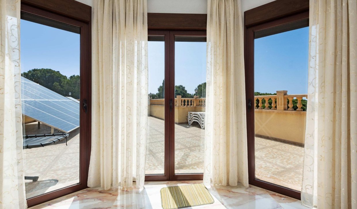 Odsprzedaż - Villa - Orihuela Costa - Campoamor