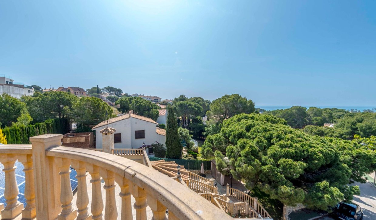 Odsprzedaż - Villa - Orihuela Costa - Campoamor