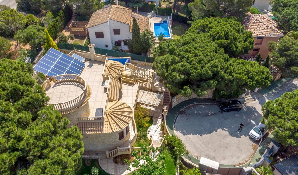 Odsprzedaż - Villa - Orihuela Costa - Campoamor