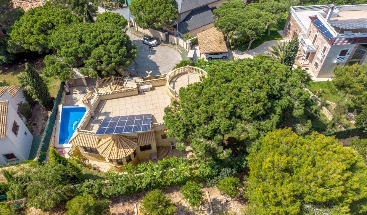 Odsprzedaż - Villa - Orihuela Costa - Campoamor